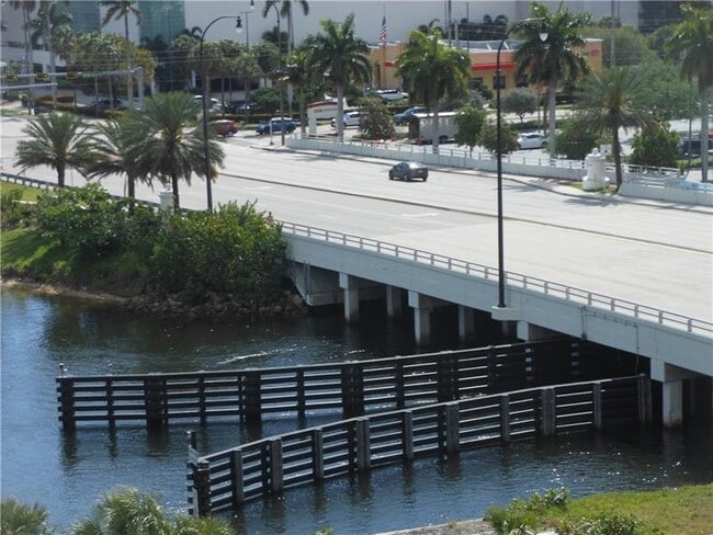 Primary Photo - 1160 N Federal Hwy