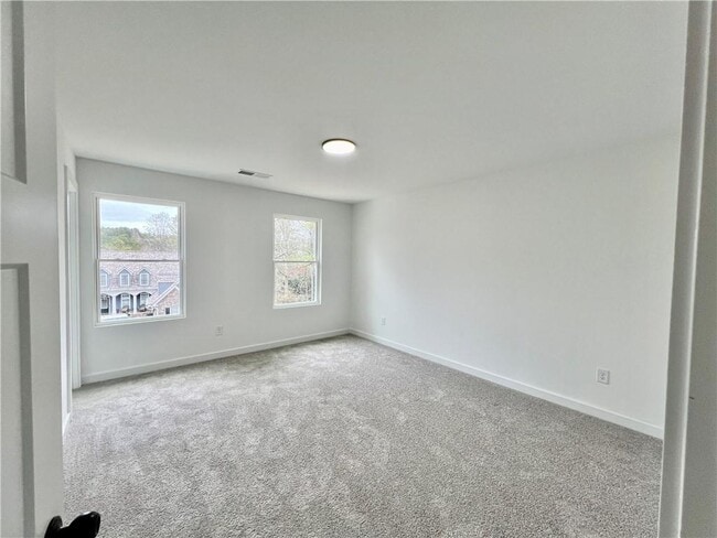 Building Photo - 24 Rocky Cir NE