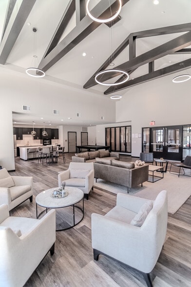 Building Photo - 601 @ University Park