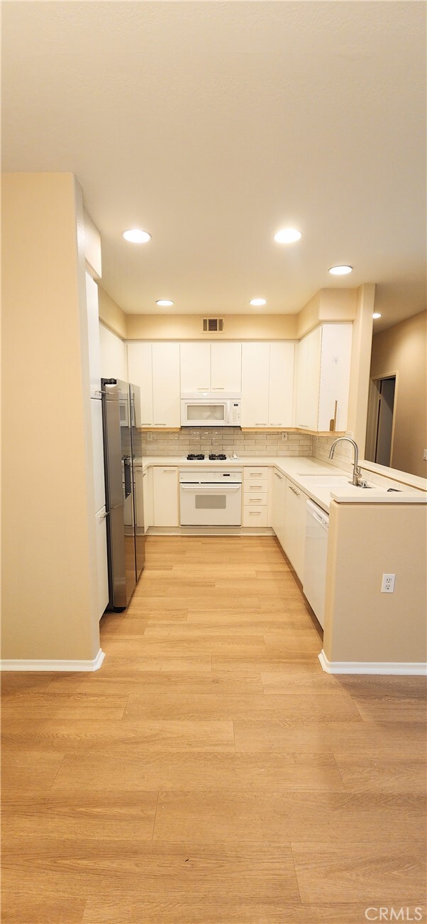 Building Photo - 28504 Lucca Ct
