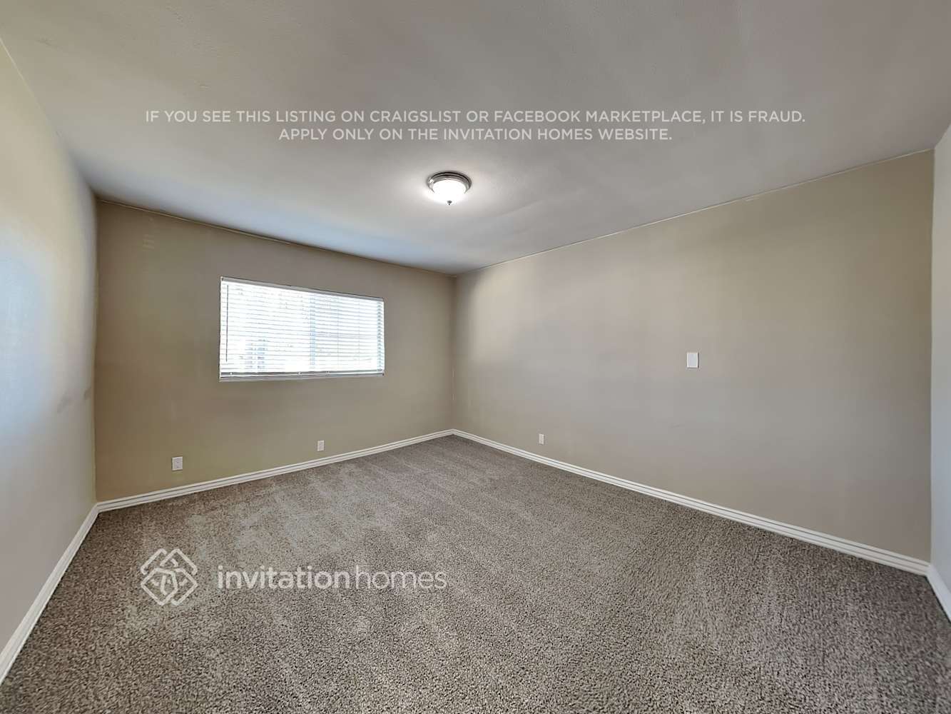 Building Photo - 8005 Quartz Ave