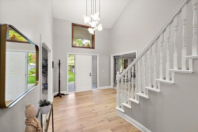 Building Photo - 3427 E Dobson Pl