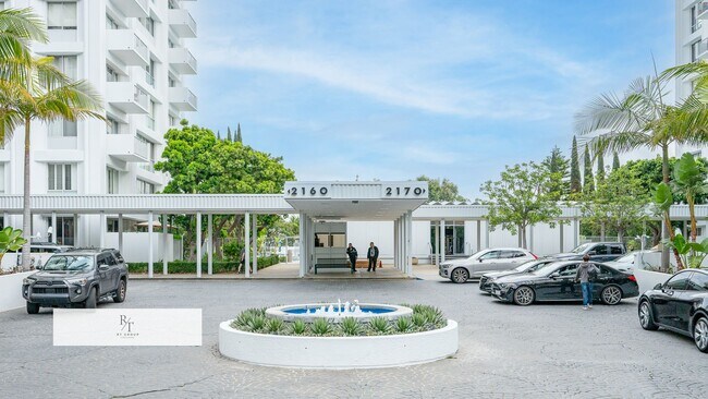 Building Photo - Modern 2-Bedroom Condo with Premium Amenities in Los Angeles