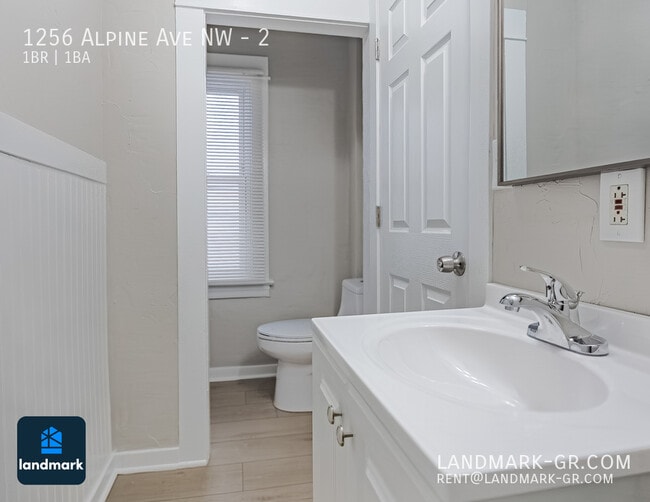 Building Photo - 1256 Alpine Ave NW