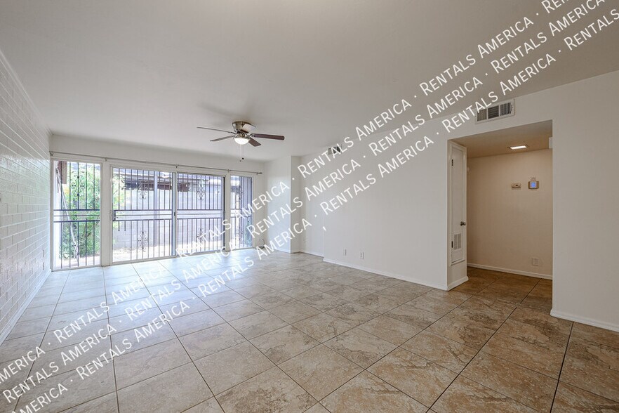Building Photo - 1450 E Bethany Home Rd