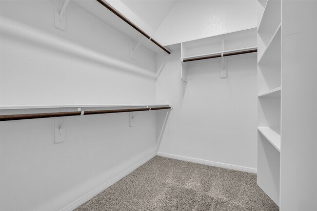 Building Photo - 3430 Redbridge court