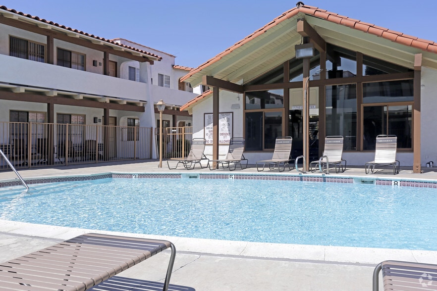 Amenities - Las Casas Apartments