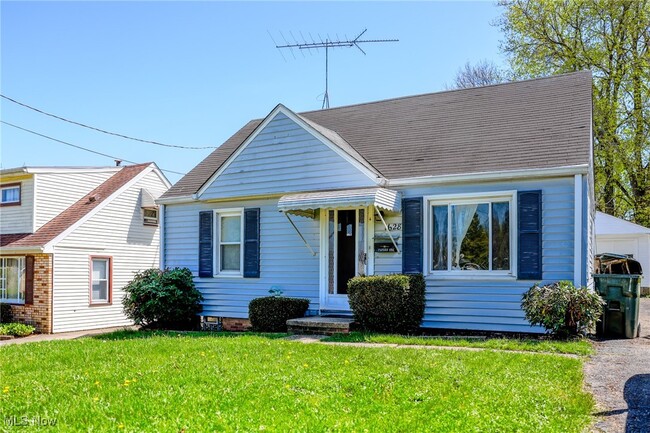 Primary Photo - 1628 28th St NE