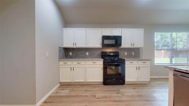 Building Photo - 1103 Sun Prairie Dr