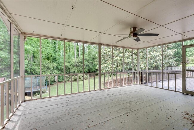 Building Photo - 5699 Bend Creek Rd