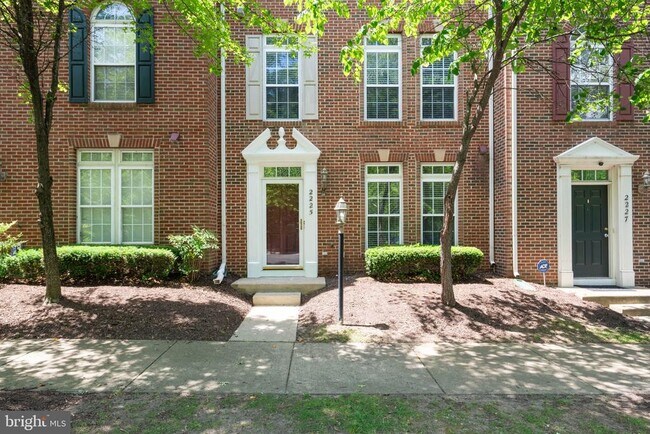 Building Photo - 2225 Potomac Club Pkwy