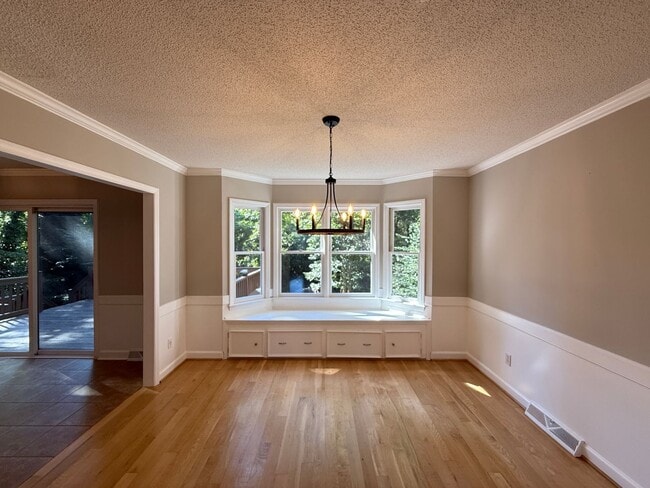 Building Photo - 6714 Amberley Ln