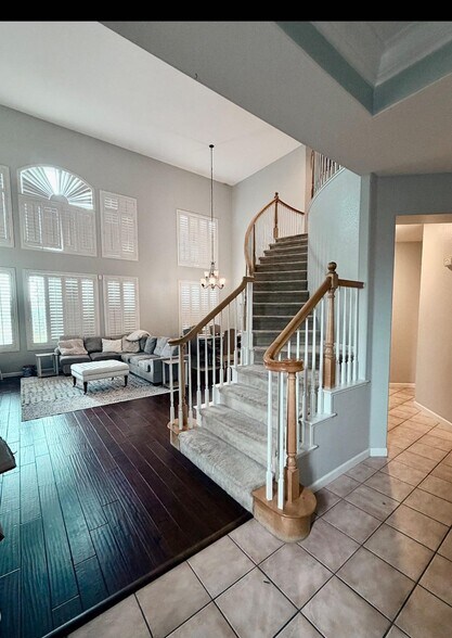 Building Photo - 108 Thelen Ct