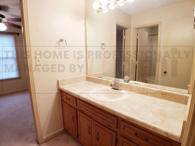 Building Photo - 3046 Woody Ln
