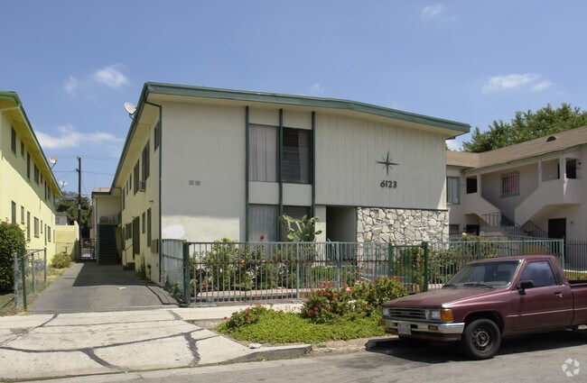 Primary Photo - 6123 Romaine St