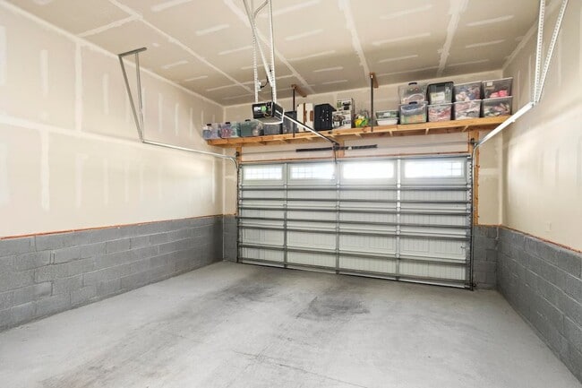 Building Photo - 8209 Warbler Wy