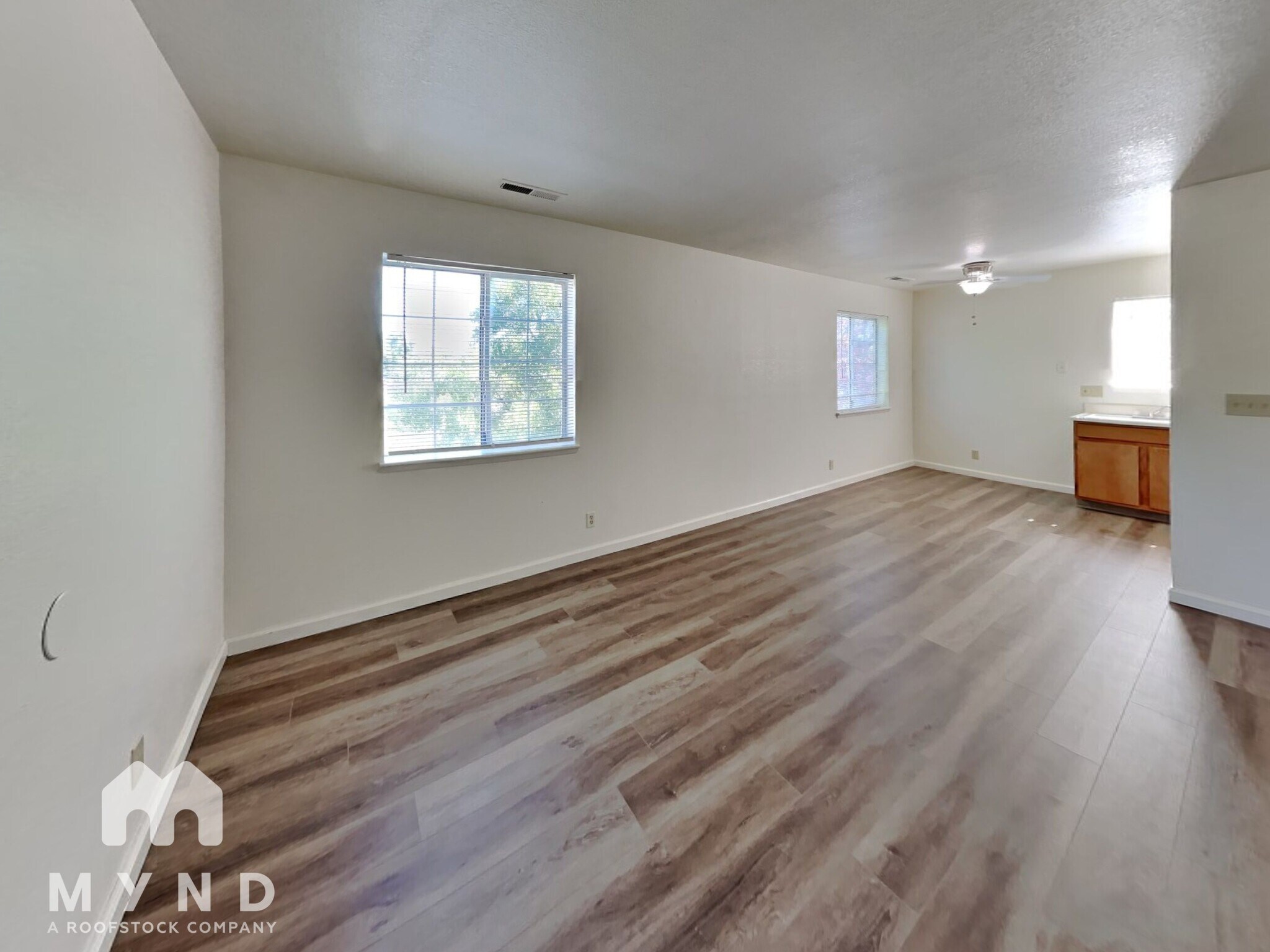 Building Photo - 540 Monroe St