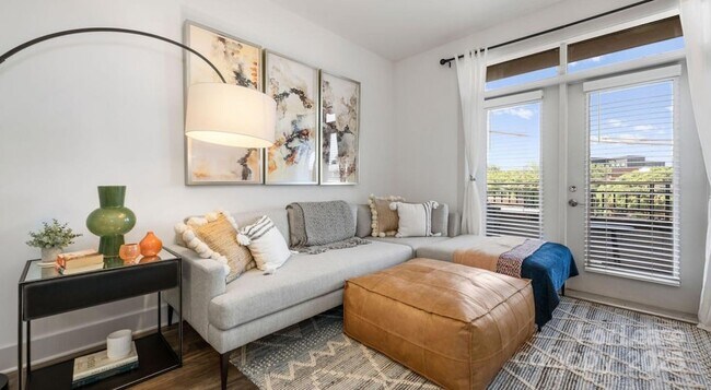 Building Photo - 145 New Bern St