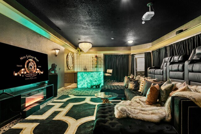 Building Photo - 4039 St James Loop