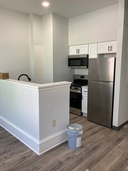 Building Photo - 2513 Frankford Ave