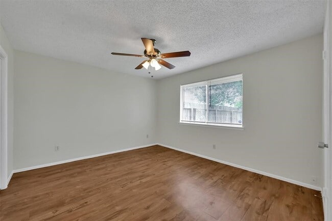 Building Photo - 23522 Pebworth Pl