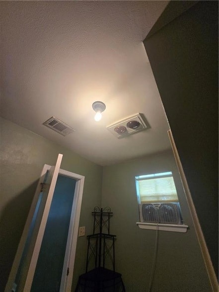 Building Photo - 641 Jefferson Heights Ave