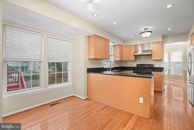 Building Photo - 64 Spring Lake Dr