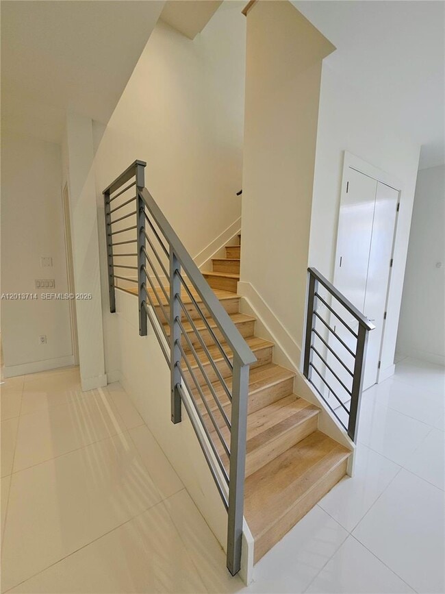 Building Photo - 10289 NW 75th Terrace