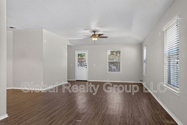 Building Photo - 5240 Brookline