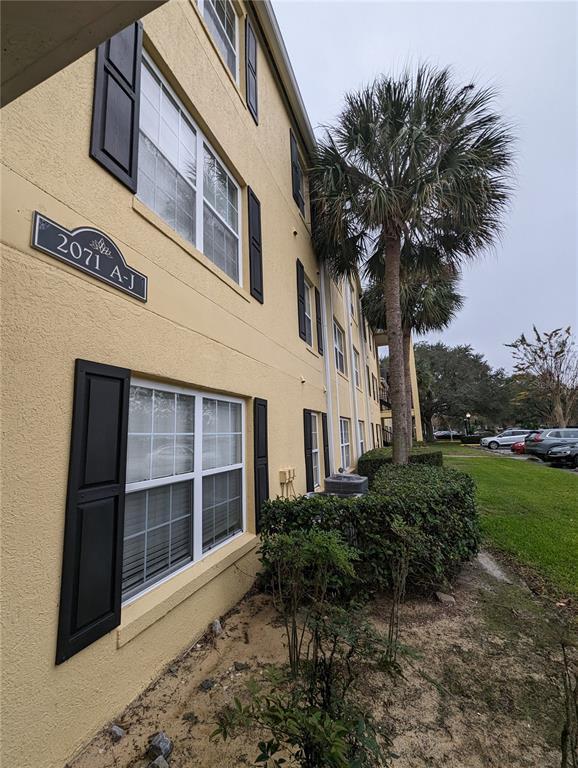 Building Photo - 2071 Dixie Belle Dr