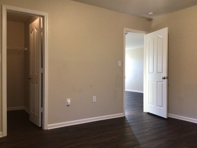 Building Photo - 14718 Watertrace Dr