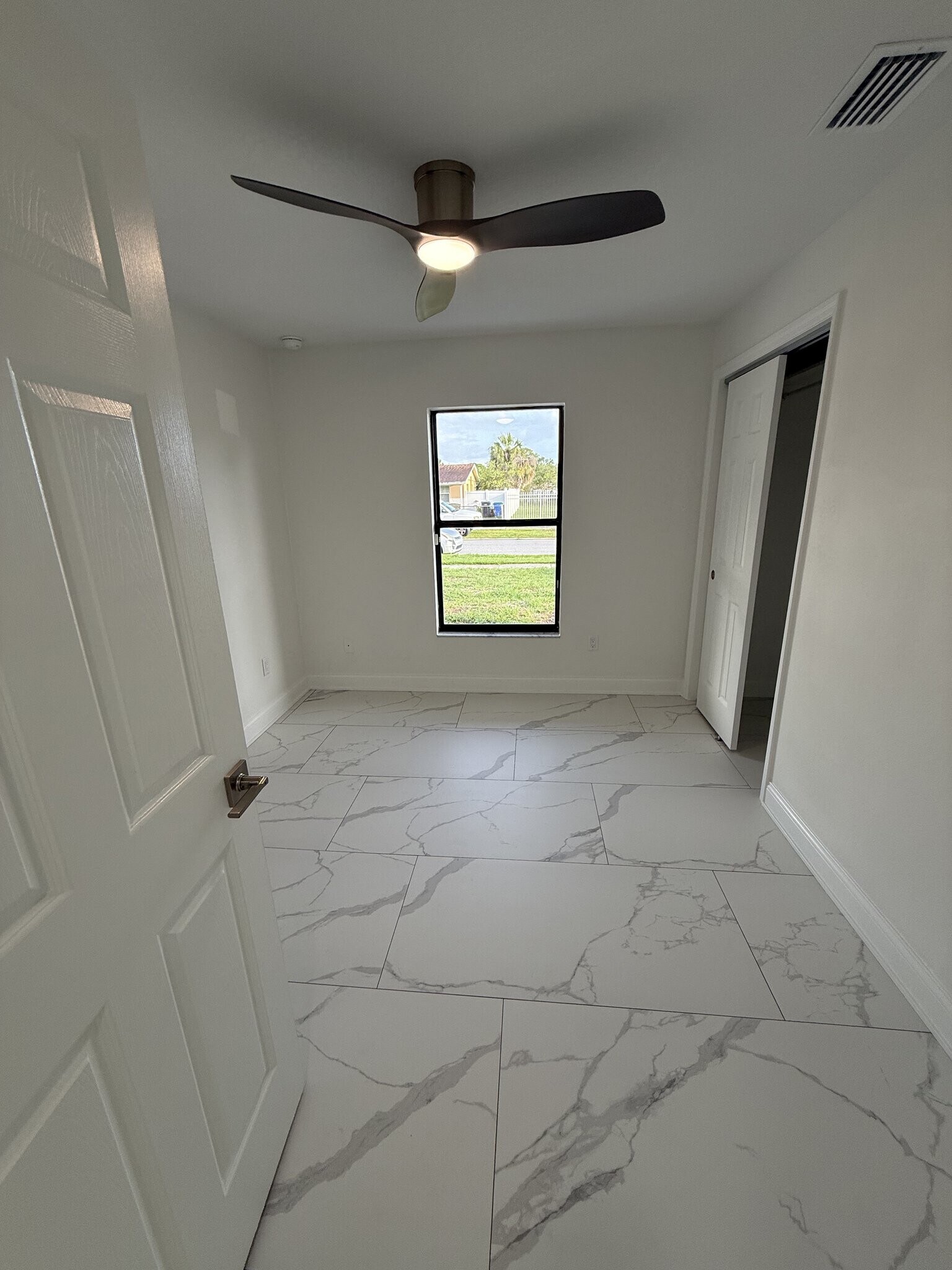 Building Photo - 6521 Alta Monte Dr