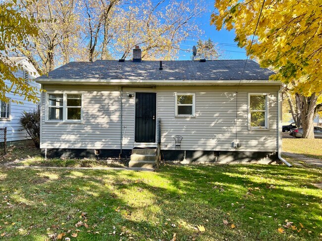Building Photo - 1109 Turner Ave