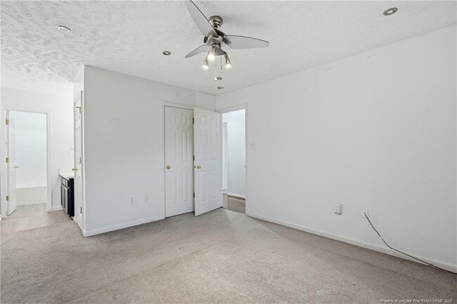 Building Photo - 419 Northwoods Dr