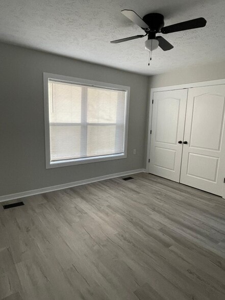 Building Photo - 1248 N Forest Dr