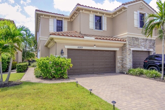 Building Photo - 10373 Wellington Parc Dr