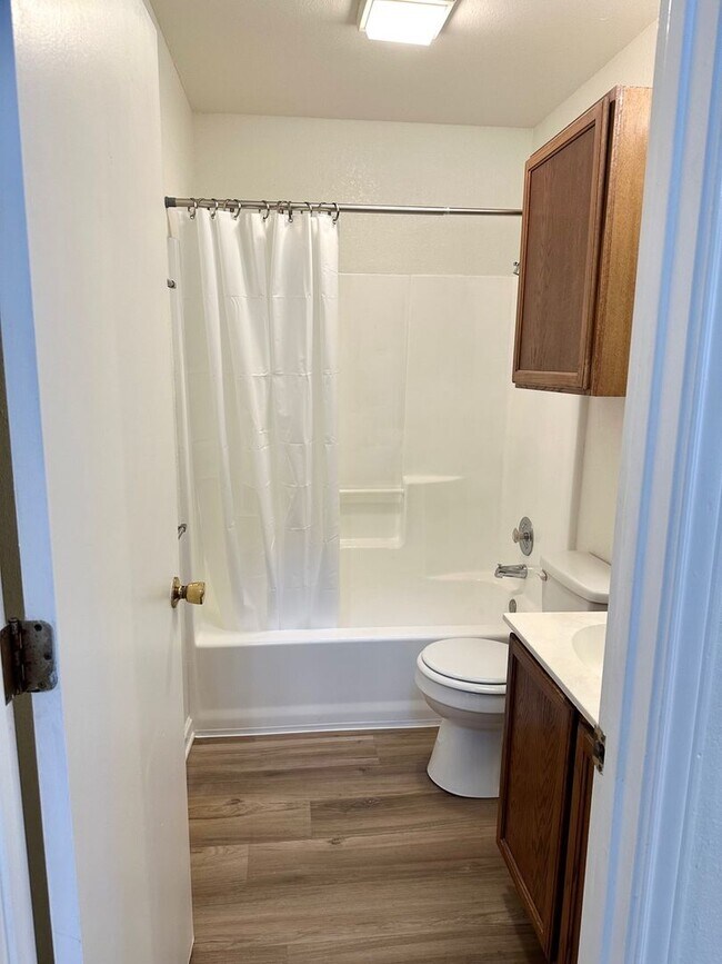 Building Photo - 2908 Whisper Oaks Ln