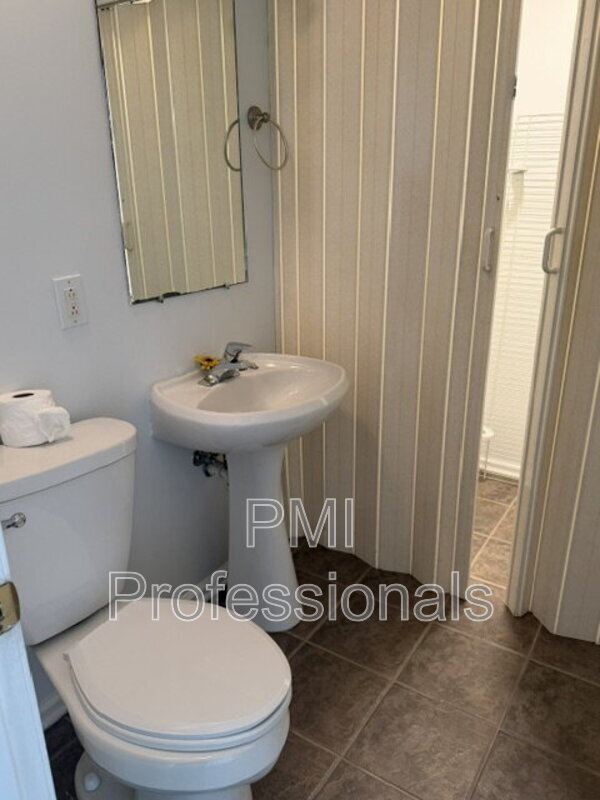 Building Photo - 112 Buena Vista Ct
