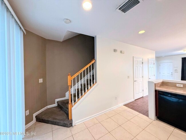 Building Photo - 8128 Summerside Cir