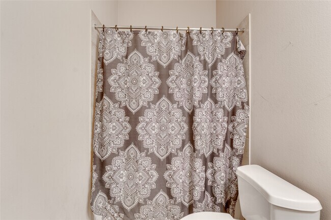 Building Photo - 25806 Palmdale Estate Dr