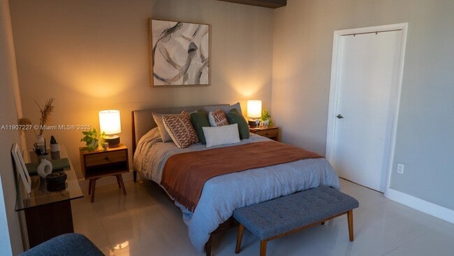 Building Photo - 133 NE 2nd Ave