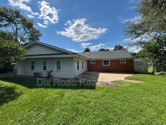 Building Photo - 4574 Mccormick Ln