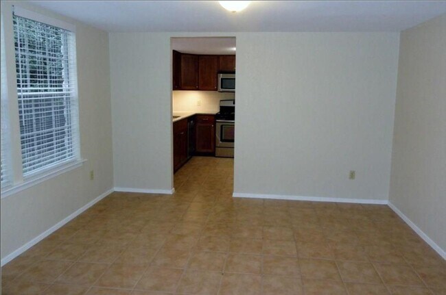 Building Photo - 12107 Tanglebriar Trail