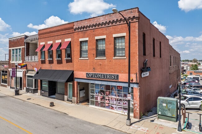 Primary Photo - Oliver`s Garage Loft Apartments