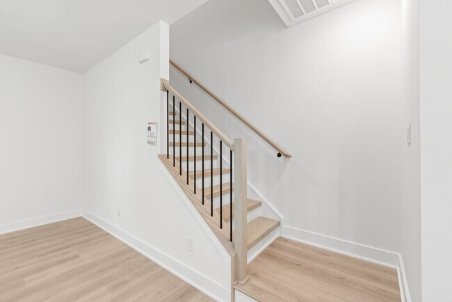 Building Photo - Stunning New Construction Townhome