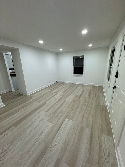 Living room - 77 Hibiscus St