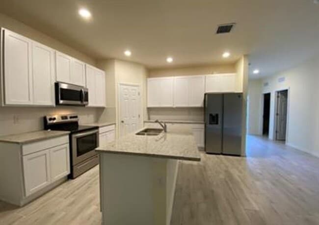 Building Photo - 1114 Albert Ave