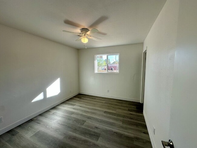 Building Photo - 4577 N Palo Verde Ln