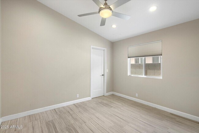 Building Photo - 8835 W Michelle Dr