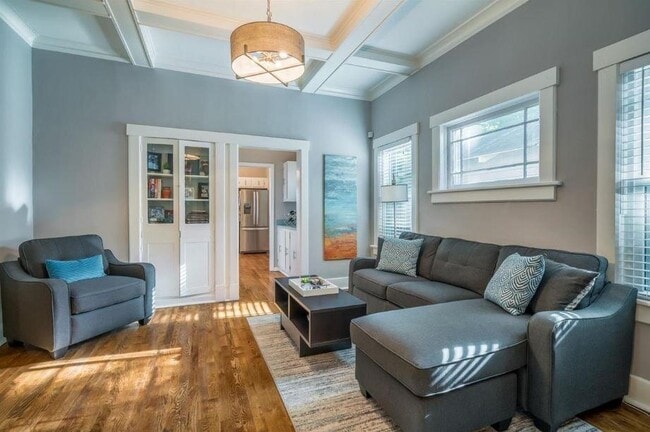 Building Photo - 1932 Carr Ave